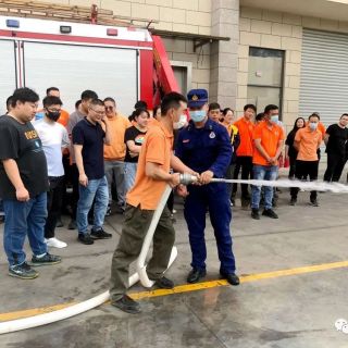 防范未“燃”！邊鋒集團(tuán)開(kāi)展消防應(yīng)急演練工作