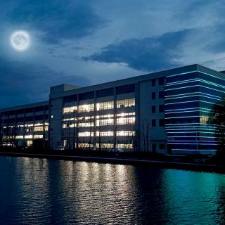 邊鋒集團祝全體新老客戶中秋佳節快樂！