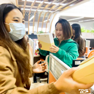 今天，是她的節日